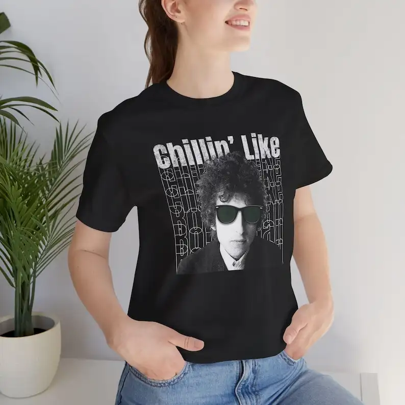 Chillin' Like Bob Dylan T-Shirt, Vintage Music Tee, 1960s Folk Rock Shirt - Image 4